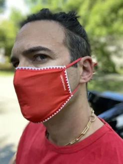 ADULT VERTICAL SHARK (RED) FORM-FITTING FACE MASK