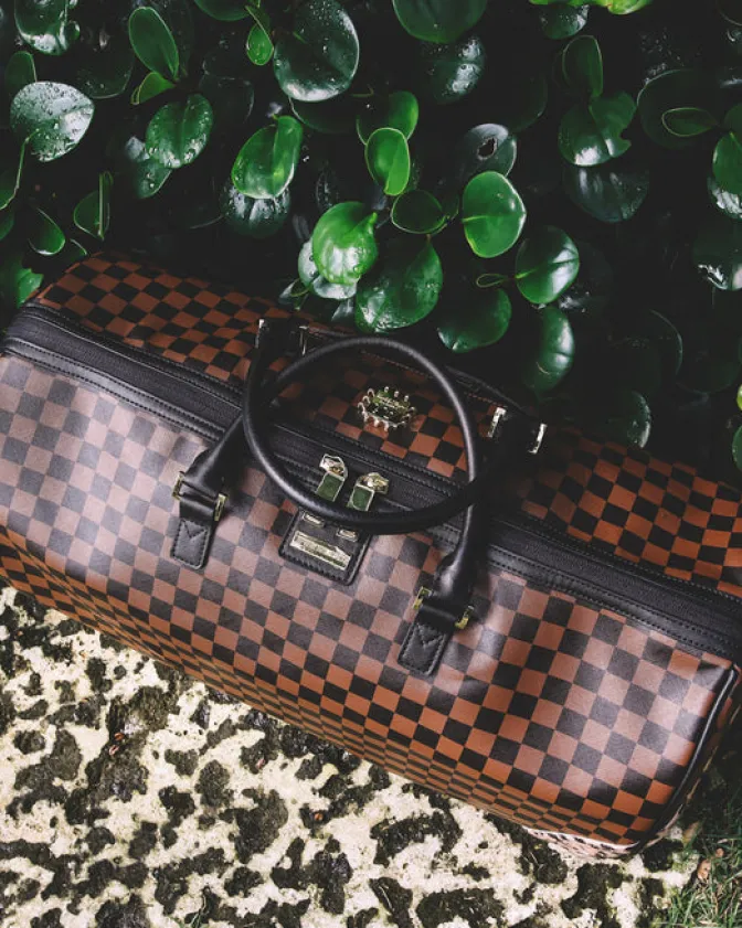 A.i.3 THE LEGACY DUFFLE
