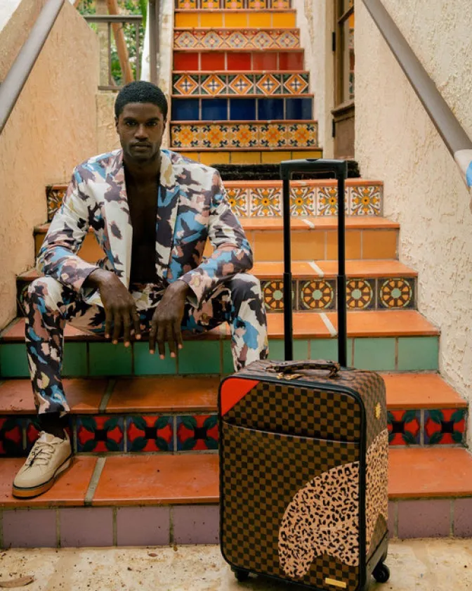 A.i.3 THE LEGACY JETSETTER CARRY-ON LUGGAGE