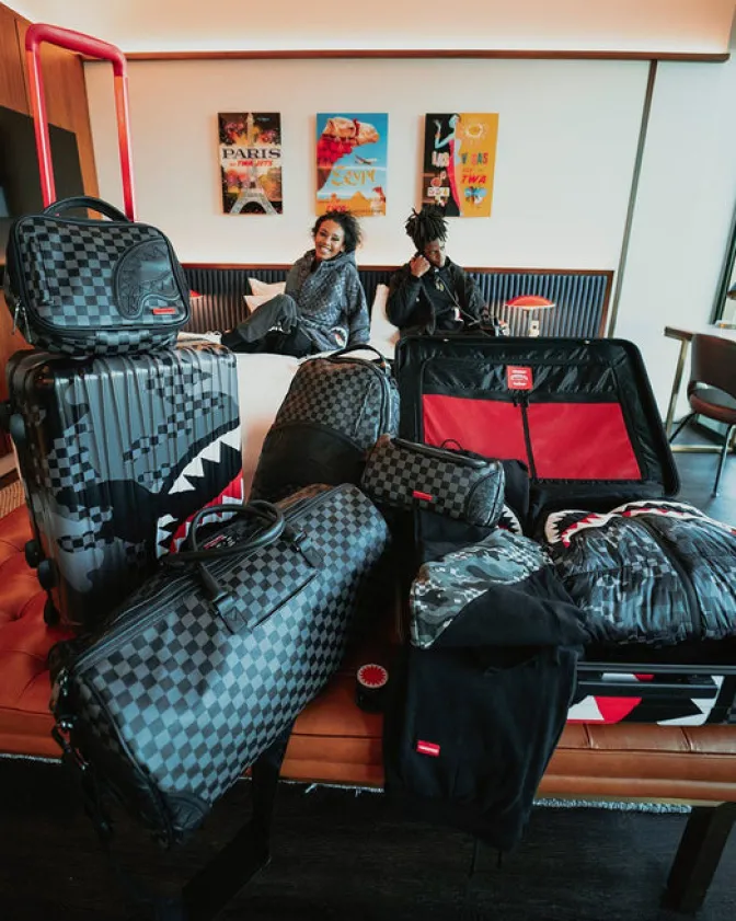 3AM SHARKNAUTICS 29.5u201d FULL-SIZE LUGGAGE