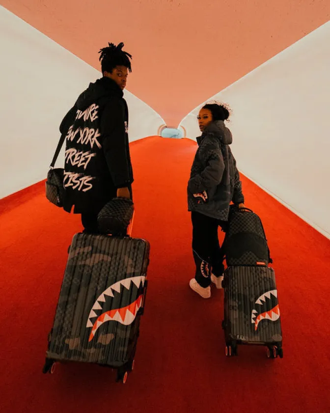 3AM SHARKNAUTICS 29.5u201d FULL-SIZE LUGGAGE