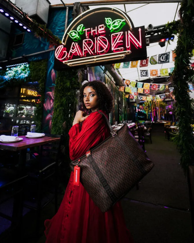 CASHIN CHECKS TOTE