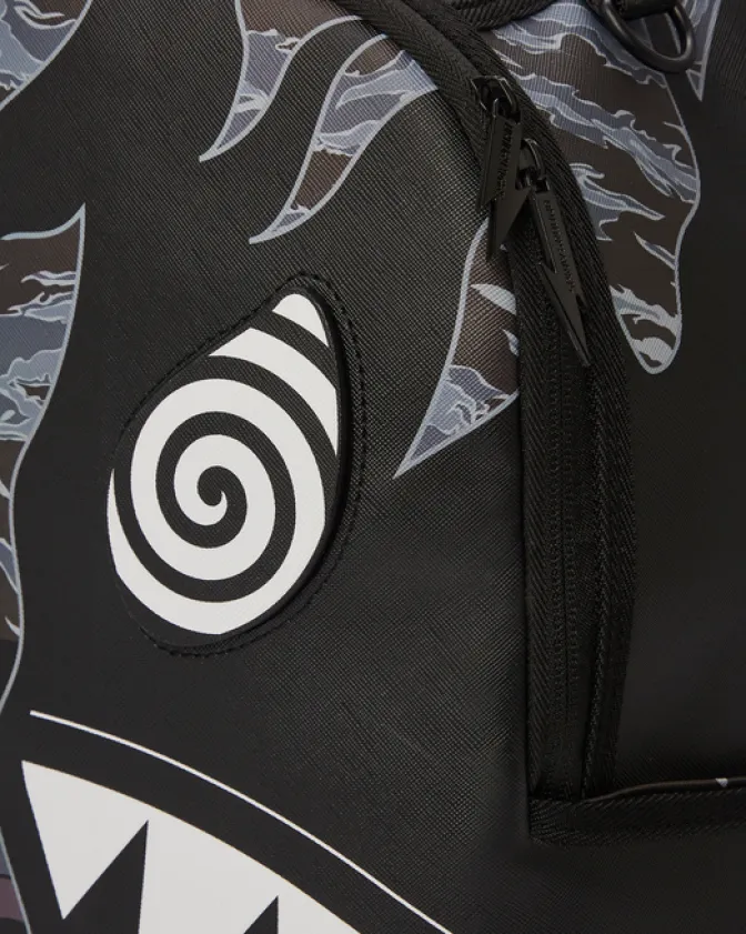 DAZED AND SHARK BACKPACK (DLXV)