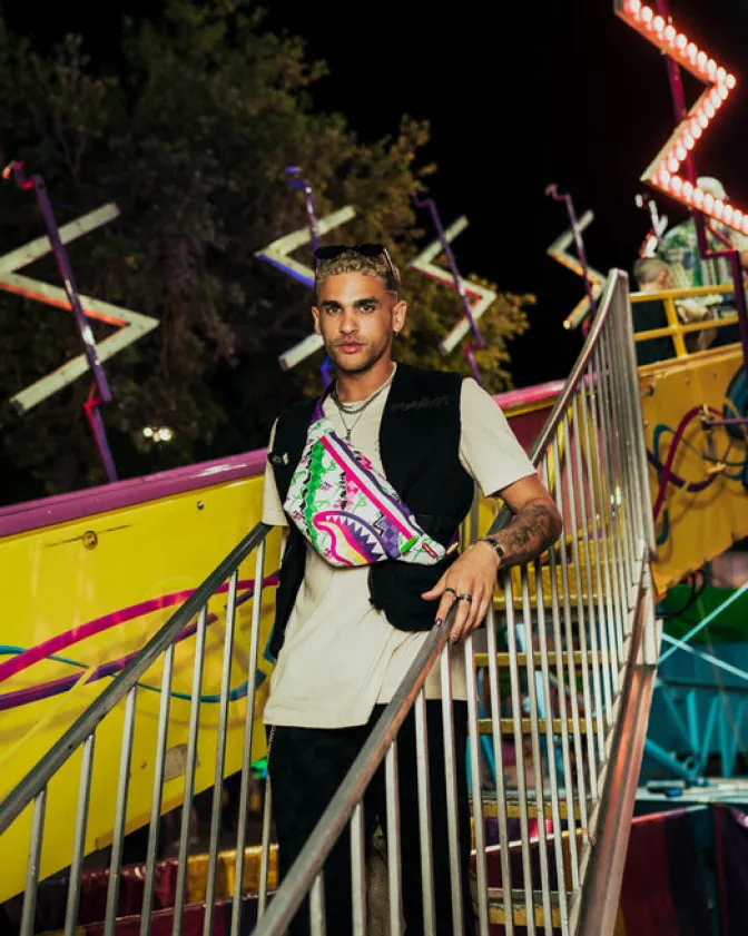 DREAMY TECHNICOLOR SAVVY CROSSBODY
