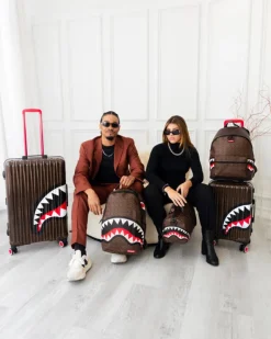 FRENZY SHARKS MINI DUFFLE