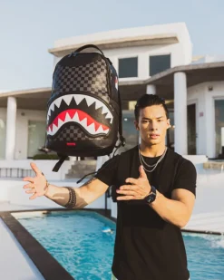 HENNY AIIR TO THE THRONE BACKPACK (DLXV)