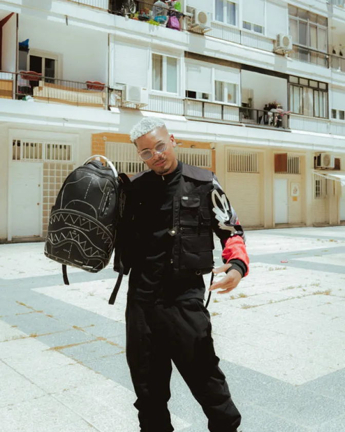 HIGH TECH BACKPACK (DLXV)