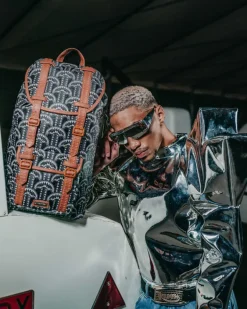 ILLUCHAINS HILLS BACKPACK