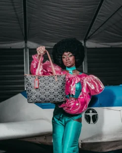 ILLUCHAINS TOTE
