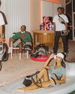 SG ALL DAY TOILETRY BAG