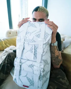 SHARK CHECK (WHITE) HILLS BACKPACK