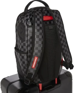 SHARKITECTURE MOLDED 29u201d FULL-SIZE LUGGAGE