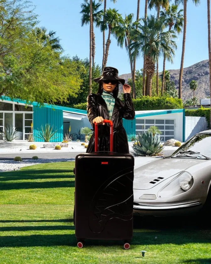 SHARKITECTURE MOLDED 29u201d FULL-SIZE LUGGAGE