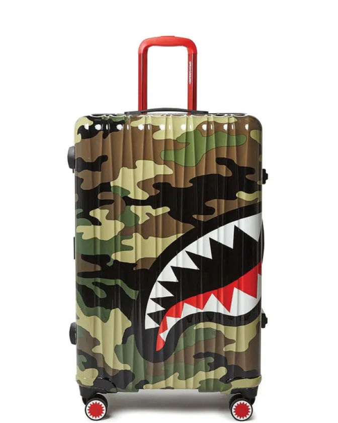 SHARKNAUTICS (CAMO) 29.5u201d FULL-SIZE LUGGAGE
