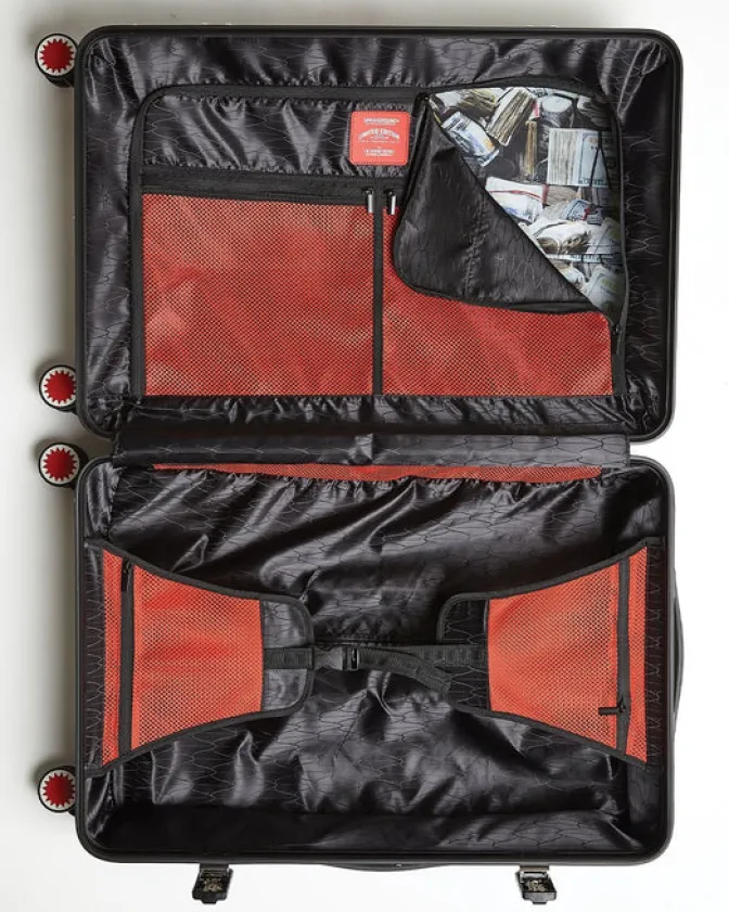 SHARKNAUTICS (CAMO) 29.5u201d FULL-SIZE LUGGAGE