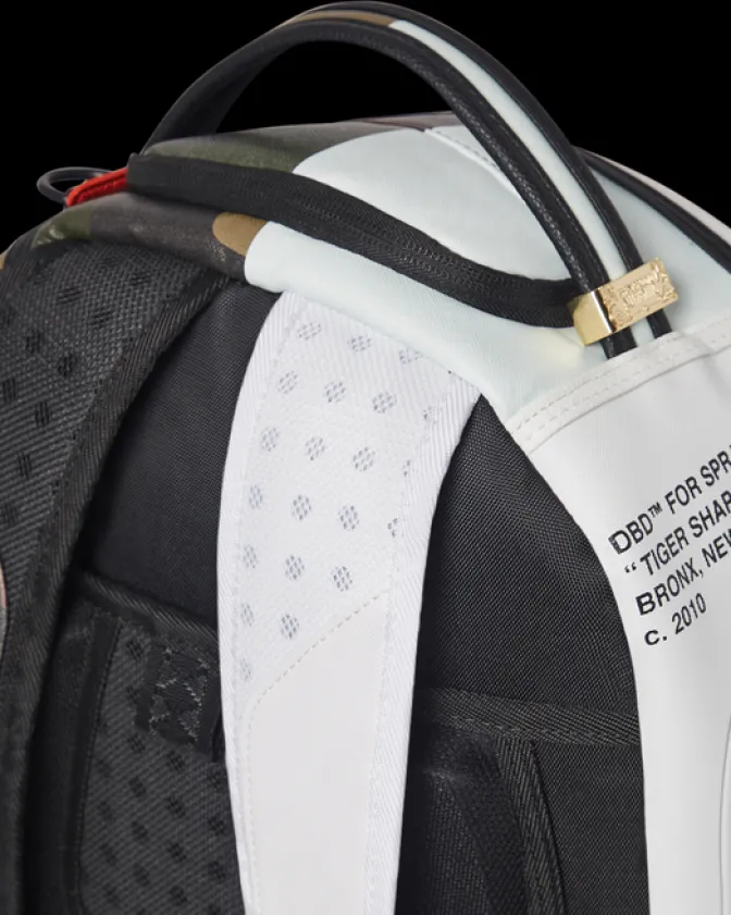 SPLIT WEIRD BACKPACK (DLXV)