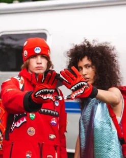 THE GLOBAL EXPEDITION GLOVES