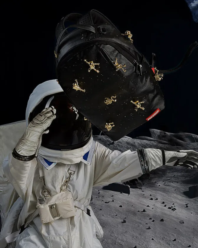 THE LOST IN SPACE BACKPACK (10 3D GOLD METAL ASTRONAUTS)