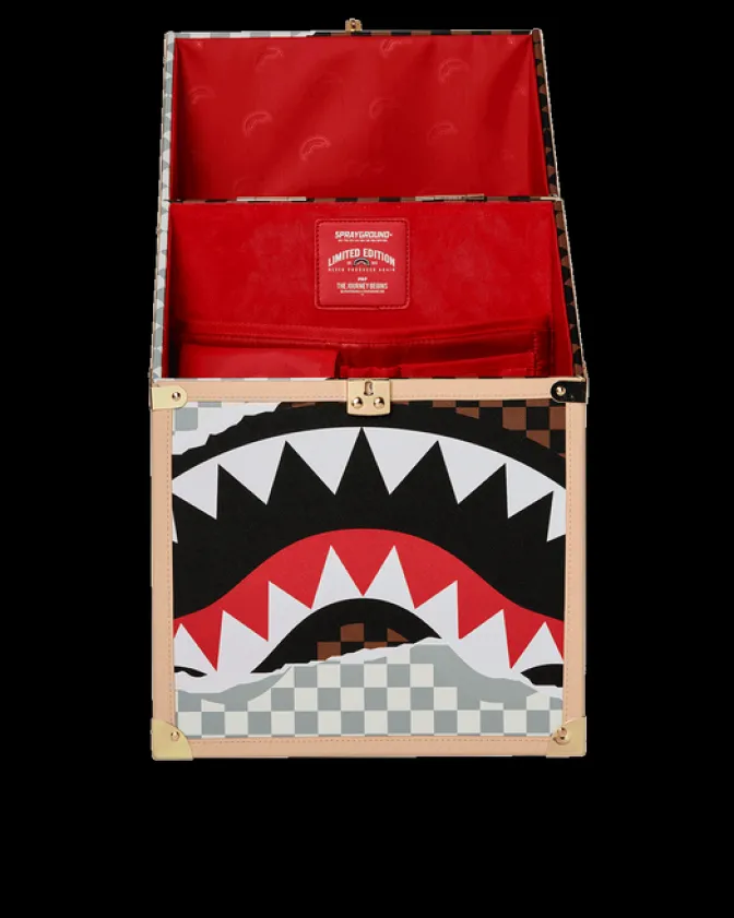 UNSTOPPABLE ENDEAVORS II CHATURANGA SHARK 1900 BACKPACK
