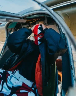 VERTICAL SHARK SKI MASK